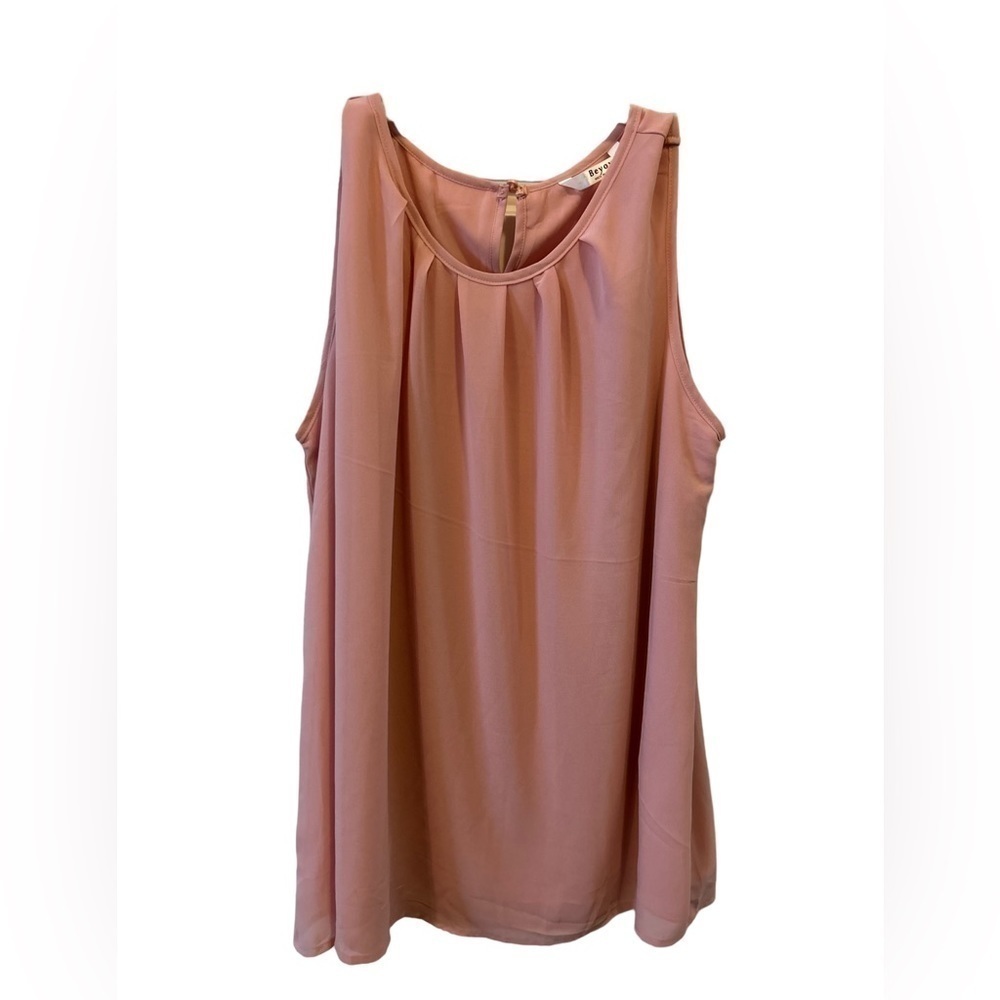 Beyove dressy tank top.‎ Size XXL